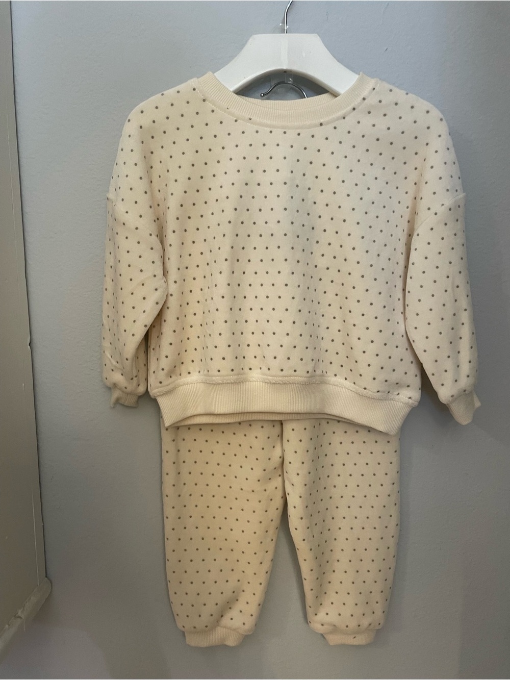 Quincy Mae Cream Polka Dot Kids loungewear organic cotton